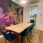 Appartement Lumineux Proche Saint-Lazare - 8P